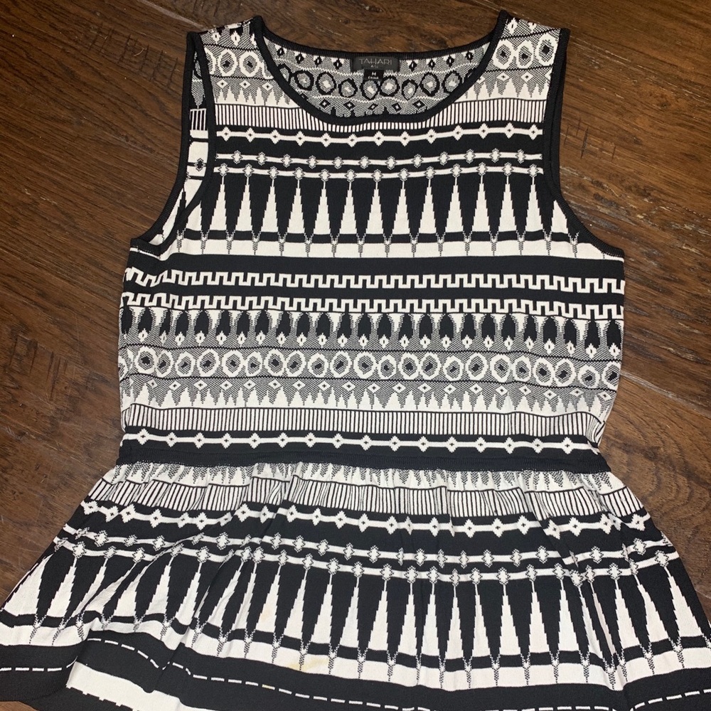Tahari peplum sleeveless black and White top - Picture 1 of 3
